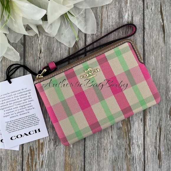 Authentic Corner Zip Wristlet With Plaid Print Wallet Bag Purse - Picture 1 of 11
